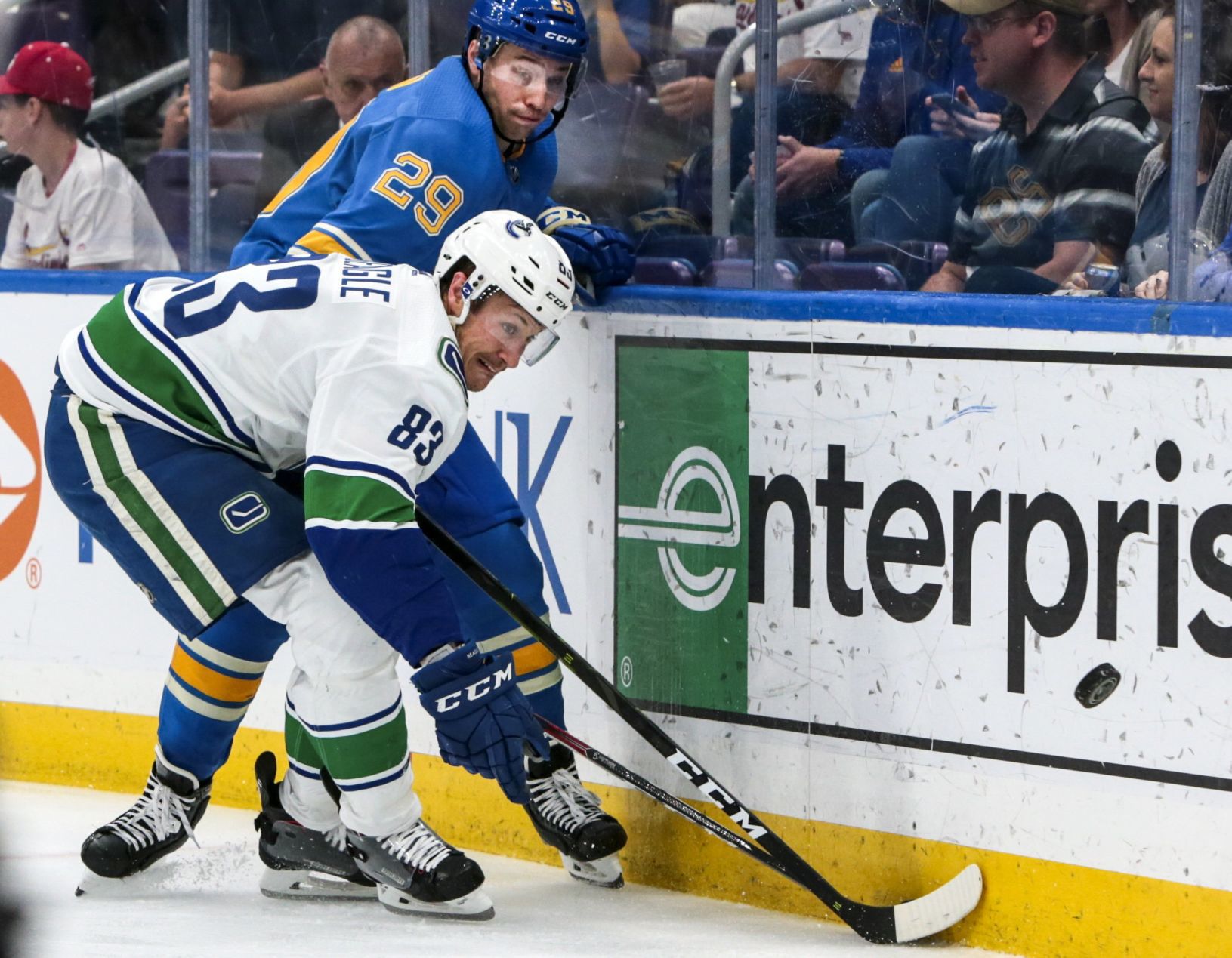 St. Louis Blues end it against the Canucks